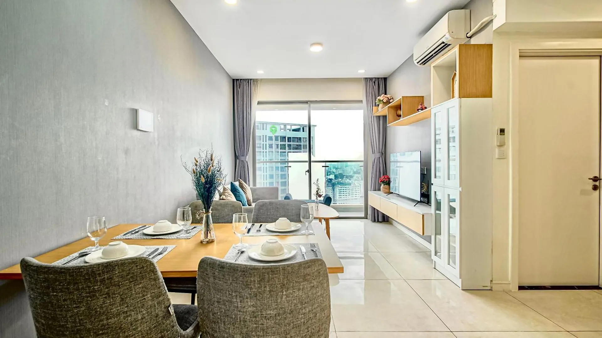 Casa Par Grand Suites - High-Class And Central Location 호치민 아파트