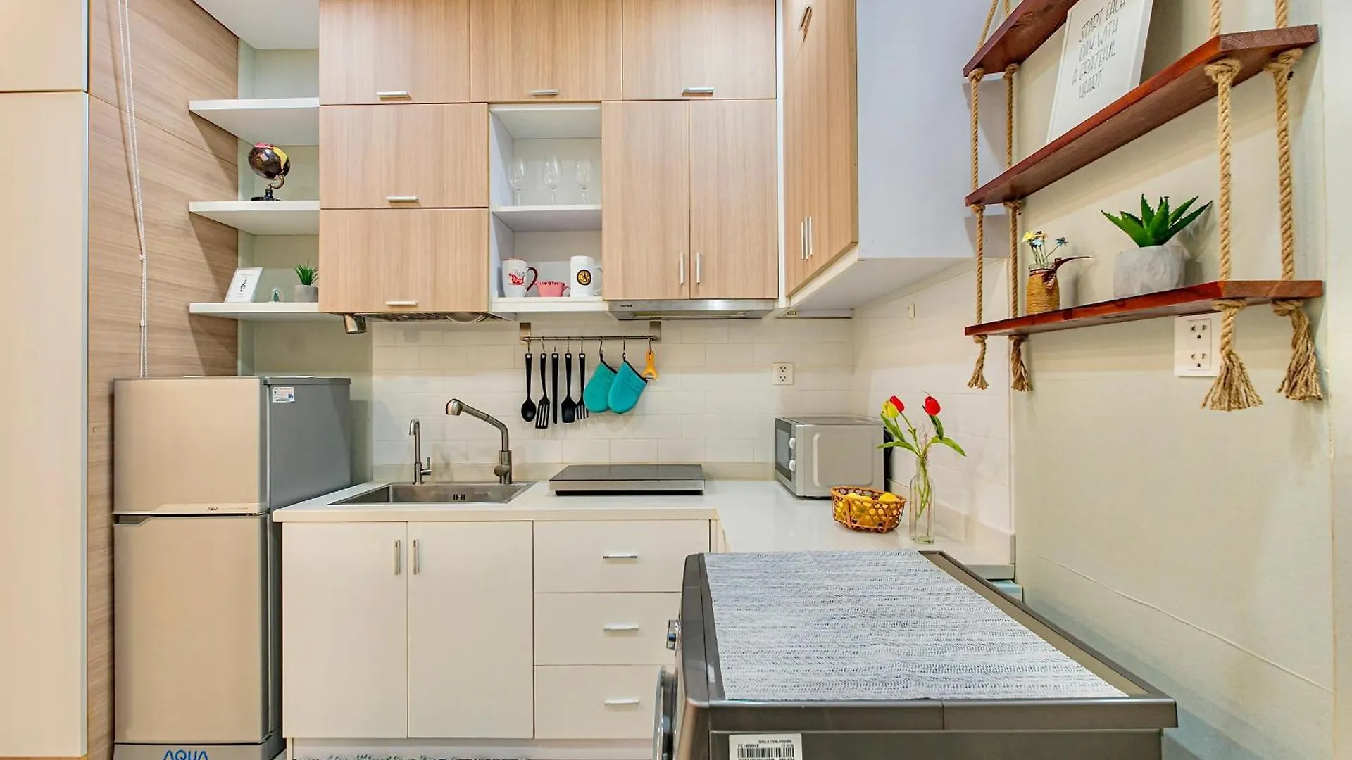아파트 Casa Par Grand Suites - High-Class And Central Location 호치민
