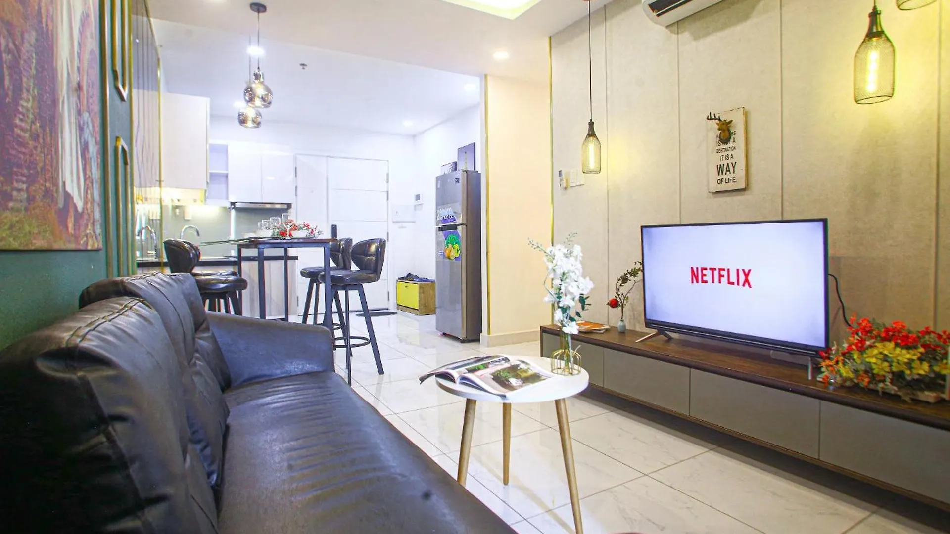 아파트 Casa Par Grand Suites - High-Class And Central Location 호치민