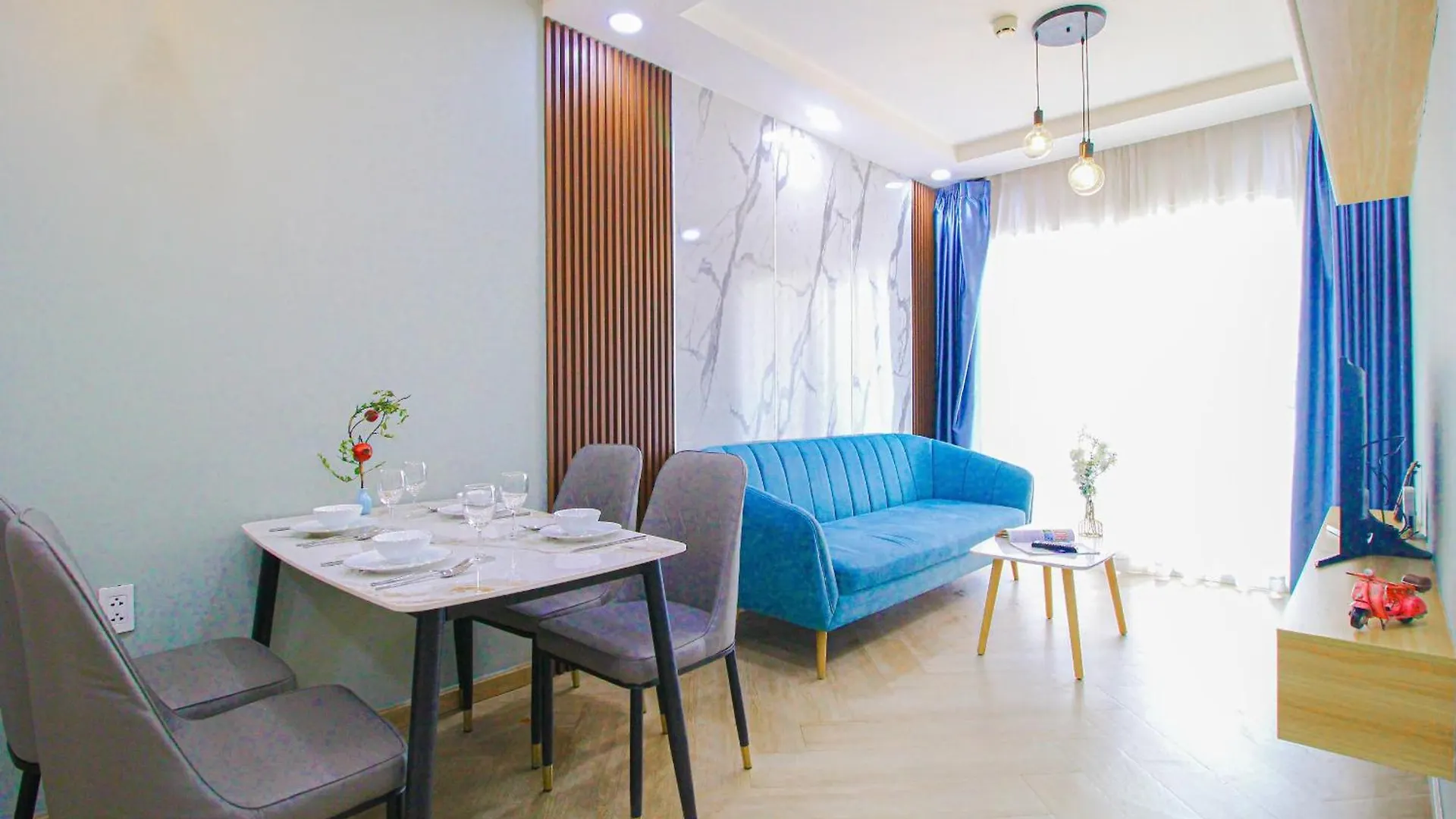 Casa Par Grand Suites - High-Class And Central Location 호치민 아파트
